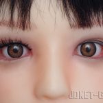 リアルドールへのまつげ装着